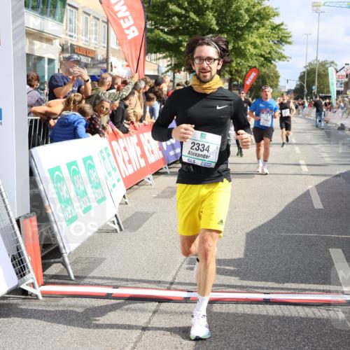 15.09.2024 - PSD Bank Halbmarathon Strokosch-Dieckow http://msf.ph/oto/7095152 15.09.2024 12:06:44 Ziel 1464, 1697, 1747, 1824, 2036, 2092, 2177, 2334, 2340, 2718, 3350 meine-sportfotos.de