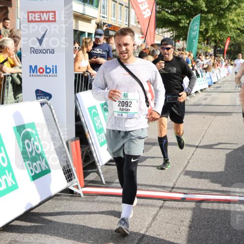 15.09.2024 - PSD Bank Halbmarathon Strokosch-Dieckow http://msf.ph/oto/7095169 15.09.2024 12:06:49 Ziel 1464, 1697, 1747, 1824, 2032, 2036, 2092, 2177, 2208, 2334, 2340, 2718, 2942 meine-sportfotos.de