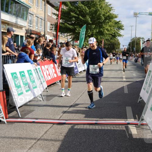 15.09.2024 - PSD Bank Halbmarathon Strokosch-Dieckow http://msf.ph/oto/7095172 15.09.2024 11:53:12 Ziel 1188, 1543, 1573, 1676, 1685, 1754, 1808, 1811, 1907, 2130, 2174, 2553, 2663, 2741 meine-sportfotos.de