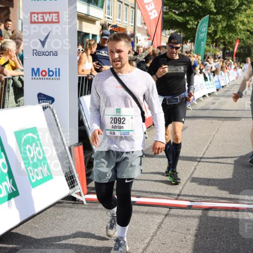 15.09.2024 - PSD Bank Halbmarathon Strokosch-Dieckow http://msf.ph/oto/7095175 15.09.2024 12:06:49 Ziel 1464, 1697, 1747, 1824, 2032, 2036, 2092, 2177, 2208, 2334, 2340, 2718, 2942 meine-sportfotos.de