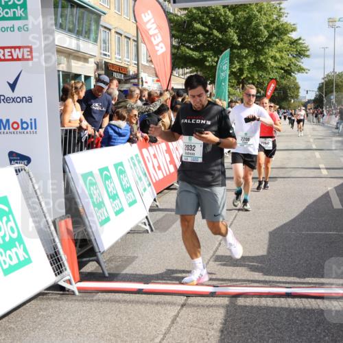 15.09.2024 - PSD Bank Halbmarathon Strokosch-Dieckow http://msf.ph/oto/7095182 15.09.2024 12:06:54 Ziel 1464, 1824, 2032, 2036, 2092, 2177, 2208, 2334, 2340, 2819, 2942 meine-sportfotos.de