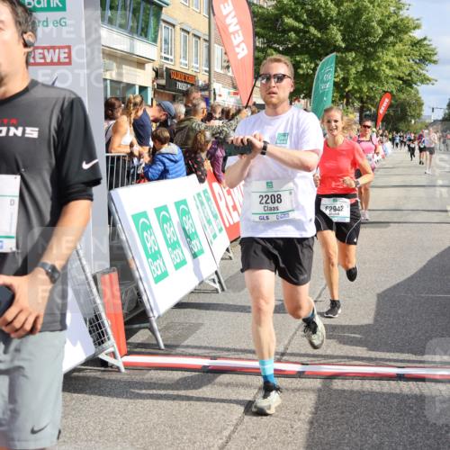 15.09.2024 - PSD Bank Halbmarathon Strokosch-Dieckow http://msf.ph/oto/7095192 15.09.2024 12:06:56 Ziel 1464, 2032, 2092, 2177, 2208, 2334, 2340, 2819, 2942 meine-sportfotos.de