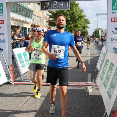 15.09.2024 - PSD Bank Halbmarathon Strokosch-Dieckow http://msf.ph/oto/7095222 15.09.2024 11:53:32 Ziel 979, 1442, 1444, 1495, 1507, 1510, 1538, 1550, 1601, 1810, 1872, 1915, 2224, 2571, 2703 meine-sportfotos.de