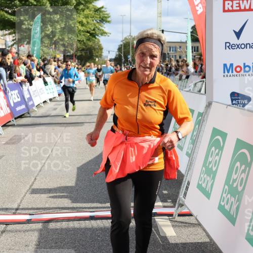 15.09.2024 - PSD Bank Halbmarathon Strokosch-Dieckow http://msf.ph/oto/7095250 15.09.2024 12:07:15 Ziel 796, 797, 1328, 1933, 2806, 2919, 3019 meine-sportfotos.de