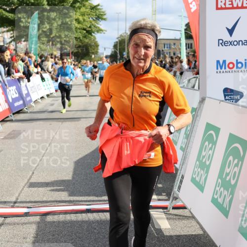 15.09.2024 - PSD Bank Halbmarathon Strokosch-Dieckow http://msf.ph/oto/7095252 15.09.2024 12:07:15 Ziel 796, 797, 1328, 1933, 2806, 2919, 3019 meine-sportfotos.de
