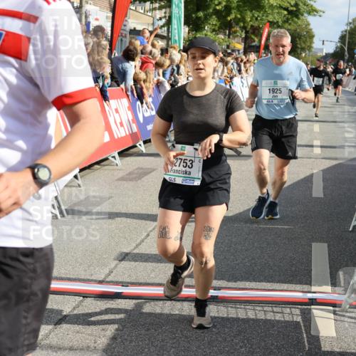 15.09.2024 - PSD Bank Halbmarathon Strokosch-Dieckow http://msf.ph/oto/7095253 15.09.2024 11:53:43 Ziel 1495, 1538, 1561, 1601, 1727, 1915, 1916, 1925, 2499, 2571, 2703, 2753, 2814 meine-sportfotos.de