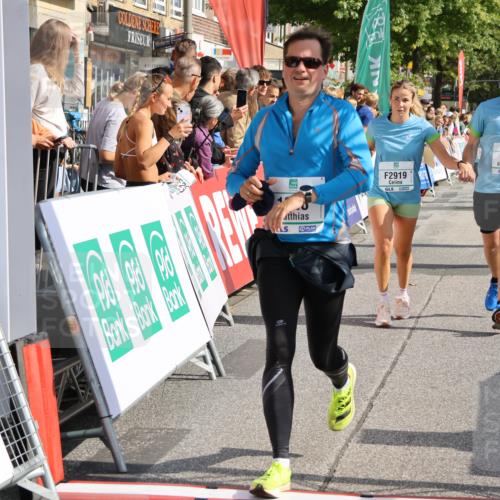15.09.2024 - PSD Bank Halbmarathon Strokosch-Dieckow http://msf.ph/oto/7095257 15.09.2024 12:07:19 Ziel 796, 797, 1328, 1331, 1933, 2919, 2938, 3019, 3180, 3181 meine-sportfotos.de