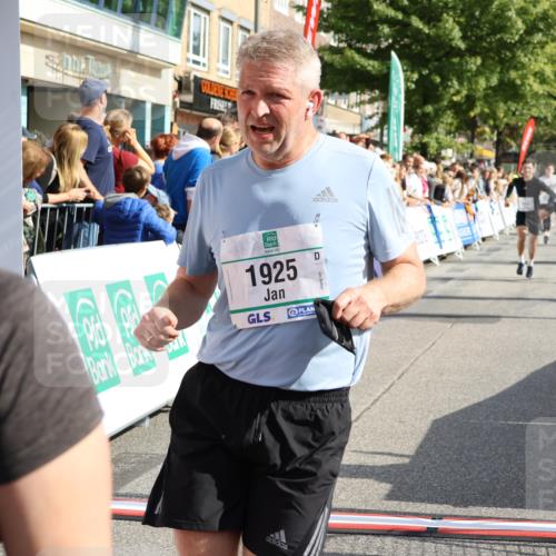 15.09.2024 - PSD Bank Halbmarathon Strokosch-Dieckow http://msf.ph/oto/7095265 15.09.2024 11:53:45 Ziel 1495, 1503, 1561, 1601, 1621, 1727, 1915, 1916, 1925, 2146, 2499, 2703, 2753, 2814, 2815 meine-sportfotos.de