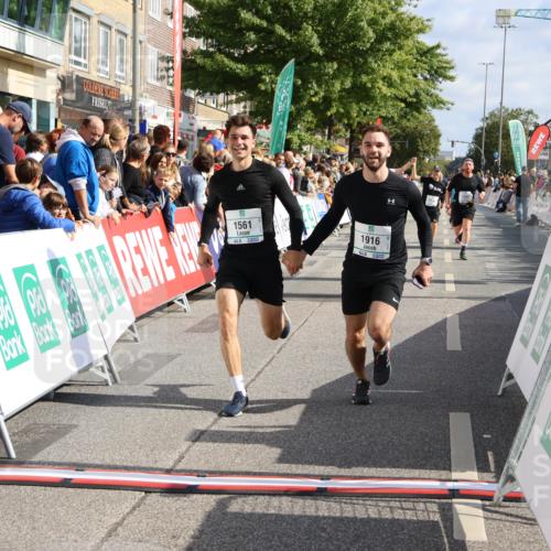 15.09.2024 - PSD Bank Halbmarathon Strokosch-Dieckow http://msf.ph/oto/7095269 15.09.2024 11:53:47 Ziel 1295, 1495, 1503, 1561, 1601, 1621, 1727, 1916, 1925, 2146, 2499, 2753, 2814, 2815 meine-sportfotos.de