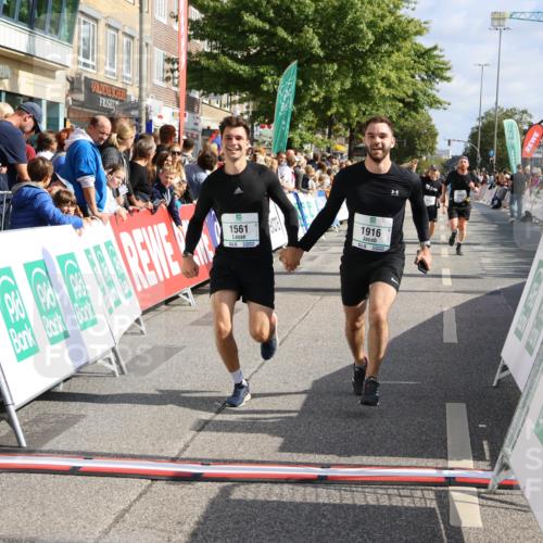 15.09.2024 - PSD Bank Halbmarathon Strokosch-Dieckow http://msf.ph/oto/7095271 15.09.2024 11:53:47 Ziel 1295, 1495, 1503, 1561, 1601, 1621, 1727, 1916, 1925, 2146, 2499, 2753, 2814, 2815 meine-sportfotos.de