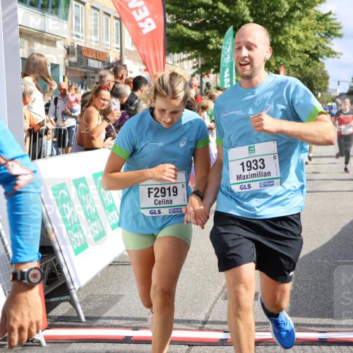 15.09.2024 - PSD Bank Halbmarathon Strokosch-Dieckow http://msf.ph/oto/7095274 15.09.2024 12:07:21 Ziel 796, 797, 1328, 1331, 1877, 1933, 2919, 2938, 3019, 3180, 3181 meine-sportfotos.de