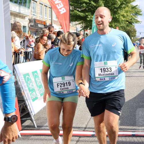 15.09.2024 - PSD Bank Halbmarathon Strokosch-Dieckow http://msf.ph/oto/7095279 15.09.2024 12:07:22 Ziel 796, 797, 1328, 1331, 1877, 1933, 2919, 2938, 3019, 3180, 3181 meine-sportfotos.de