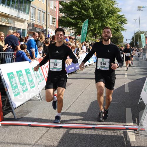 15.09.2024 - PSD Bank Halbmarathon Strokosch-Dieckow http://msf.ph/oto/7095280 15.09.2024 11:53:48 Ziel 1295, 1495, 1503, 1561, 1601, 1621, 1727, 1916, 1925, 2146, 2499, 2753, 2814, 2815 meine-sportfotos.de