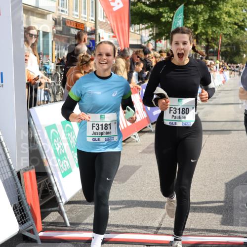 15.09.2024 - PSD Bank Halbmarathon Strokosch-Dieckow http://msf.ph/oto/7095303 15.09.2024 12:07:27 Ziel 1328, 1331, 1877, 1933, 2919, 2938, 3180, 3181 meine-sportfotos.de