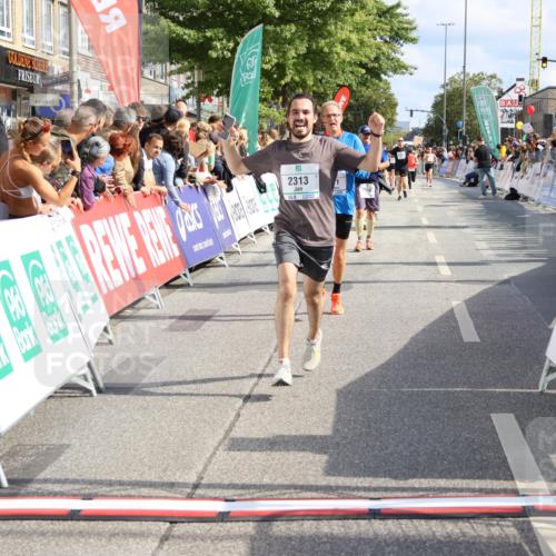 15.09.2024 - PSD Bank Halbmarathon Strokosch-Dieckow http://msf.ph/oto/7095307 15.09.2024 12:07:38 Ziel 1331, 1877, 2158, 2313, 2511, 2938, 3180, 3181, 3405 meine-sportfotos.de