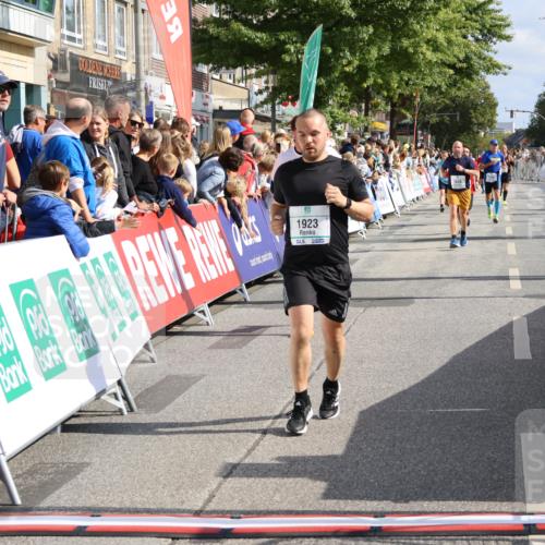 15.09.2024 - PSD Bank Halbmarathon Strokosch-Dieckow http://msf.ph/oto/7095315 15.09.2024 11:53:59 Ziel 1295, 1503, 1561, 1621, 1638, 1669, 1916, 1923, 2146, 2498, 2815 meine-sportfotos.de