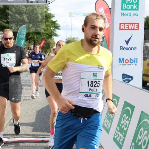 15.09.2024 - PSD Bank Halbmarathon Strokosch-Dieckow http://msf.ph/oto/7095364 15.09.2024 12:07:52 Ziel 1422, 1717, 1825, 1953, 1986, 2029, 2158, 2175, 2190, 2511, 2963, 2976, 2998, 3024, 3153, 3174, 3405, 3529 meine-sportfotos.de