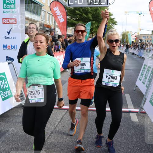 15.09.2024 - PSD Bank Halbmarathon Strokosch-Dieckow http://msf.ph/oto/7095401 15.09.2024 12:08:00 Ziel 1422, 1717, 1825, 1832, 1953, 1986, 2029, 2175, 2190, 2521, 2963, 2976, 2998, 3024, 3039, 3174, 3529 meine-sportfotos.de