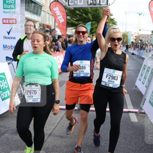 15.09.2024 - PSD Bank Halbmarathon Strokosch-Dieckow http://msf.ph/oto/7095403 15.09.2024 12:08:01 Ziel 1422, 1717, 1825, 1832, 1953, 1986, 2029, 2175, 2190, 2521, 2963, 2976, 2998, 3024, 3039, 3174, 3529 meine-sportfotos.de