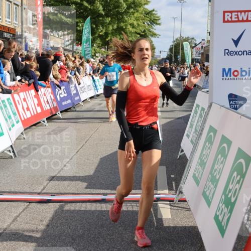 15.09.2024 - PSD Bank Halbmarathon Strokosch-Dieckow http://msf.ph/oto/7095419 15.09.2024 11:54:45 Ziel 758, 790, 1205, 1681, 1770, 1794, 1871, 1887, 1924, 1927, 2687, 2818, 2925 meine-sportfotos.de