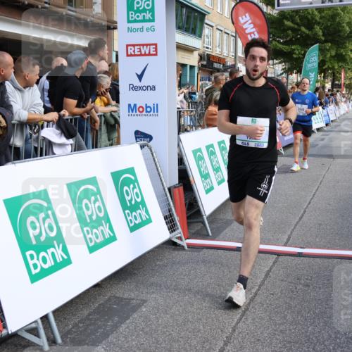 15.09.2024 - PSD Bank Halbmarathon Strokosch-Dieckow http://msf.ph/oto/7095432 15.09.2024 12:08:08 Ziel 1646, 1832, 1953, 1986, 2040, 2175, 2521, 2963, 2976, 2996, 3039, 3174 meine-sportfotos.de