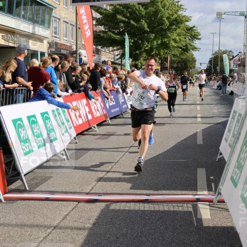 15.09.2024 - PSD Bank Halbmarathon Strokosch-Dieckow http://msf.ph/oto/7095433 15.09.2024 11:54:59 Ziel 758, 790, 834, 1205, 1762, 1794, 1803, 1871, 1887, 2695, 2818, 3517 meine-sportfotos.de