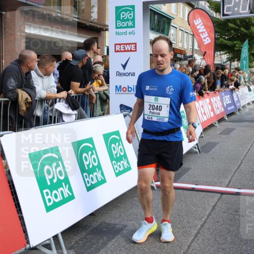 15.09.2024 - PSD Bank Halbmarathon Strokosch-Dieckow http://msf.ph/oto/7095442 15.09.2024 12:08:11 Ziel 1633, 1646, 1832, 1953, 1986, 2040, 2521, 2781, 2963, 2976, 2996, 3039, 3257 meine-sportfotos.de