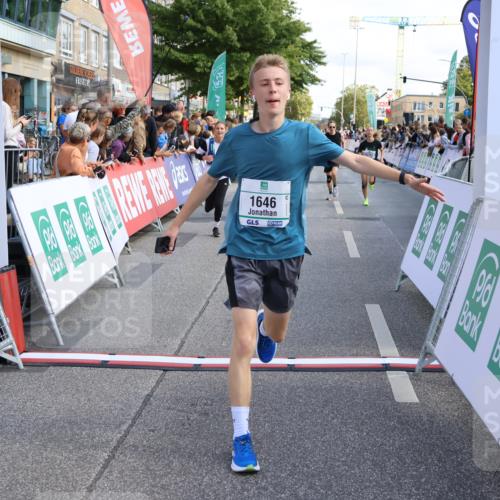 15.09.2024 - PSD Bank Halbmarathon Strokosch-Dieckow http://msf.ph/oto/7095456 15.09.2024 12:08:14 Ziel 1159, 1633, 1646, 1832, 2040, 2521, 2781, 2996, 3257 meine-sportfotos.de
