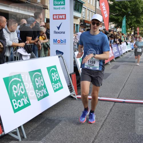 15.09.2024 - PSD Bank Halbmarathon Strokosch-Dieckow http://msf.ph/oto/7095497 15.09.2024 12:08:21 Ziel 1159, 1633, 1646, 2040, 2781, 2996, 3145, 3257 meine-sportfotos.de