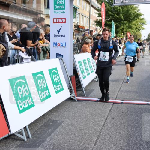 15.09.2024 - PSD Bank Halbmarathon Strokosch-Dieckow http://msf.ph/oto/7095585 15.09.2024 12:08:41 Ziel 1869, 1917, 2003, 2011, 2281, 2397, 2401, 2642, 2668, 3049, 3110, 3360, 3496 meine-sportfotos.de