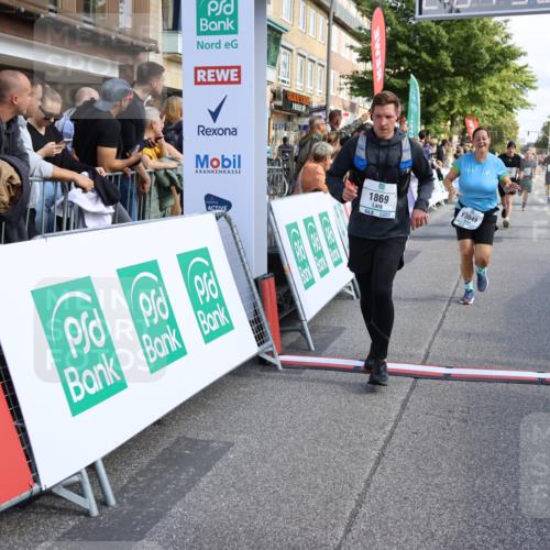 15.09.2024 - PSD Bank Halbmarathon Strokosch-Dieckow http://msf.ph/oto/7095587 15.09.2024 12:08:41 Ziel 1869, 1917, 2003, 2011, 2281, 2397, 2401, 2642, 2668, 3049, 3110, 3360, 3496 meine-sportfotos.de