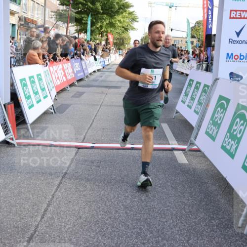 15.09.2024 - PSD Bank Halbmarathon Strokosch-Dieckow http://msf.ph/oto/7095620 15.09.2024 12:08:46 Ziel 791, 1869, 2003, 2011, 2281, 2397, 2401, 2642, 2668, 3049, 3360, 3554, 3559 meine-sportfotos.de