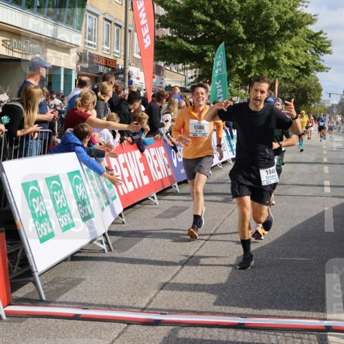 15.09.2024 - PSD Bank Halbmarathon Strokosch-Dieckow http://msf.ph/oto/7095644 15.09.2024 11:56:17 Ziel 1061, 1586, 1605, 1679, 1946, 2145, 2181, 2716, 3150 meine-sportfotos.de