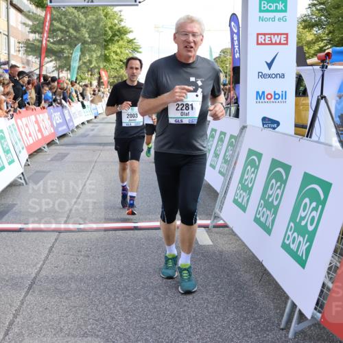 15.09.2024 - PSD Bank Halbmarathon Strokosch-Dieckow http://msf.ph/oto/7095646 15.09.2024 12:08:49 Ziel 791, 1869, 2003, 2011, 2088, 2281, 2401, 2642, 2668, 3049, 3360, 3554, 3559 meine-sportfotos.de