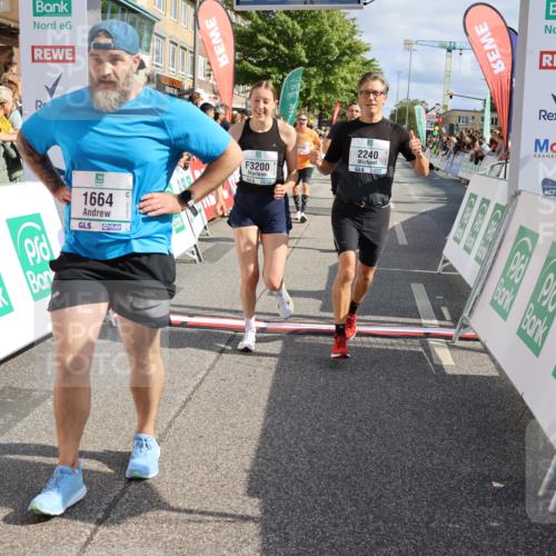 15.09.2024 - PSD Bank Halbmarathon Strokosch-Dieckow http://msf.ph/oto/7095731 15.09.2024 12:09:13 Ziel 1446, 1664, 1699, 1786, 1912, 1949, 2165, 2214, 2240, 2621, 2796, 2891, 2908, 3200 meine-sportfotos.de