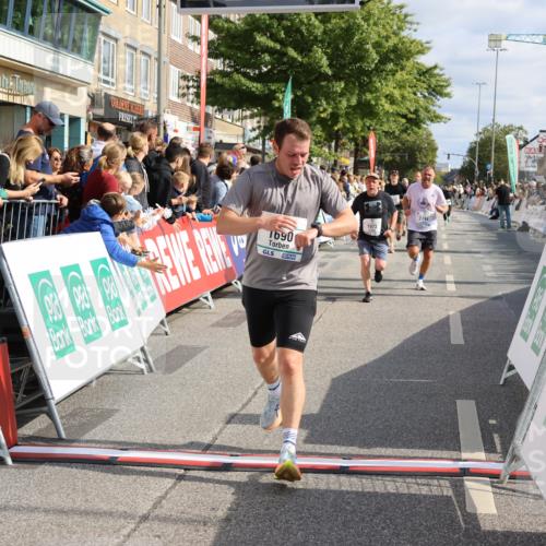 15.09.2024 - PSD Bank Halbmarathon Strokosch-Dieckow http://msf.ph/oto/7095737 15.09.2024 11:56:49 Ziel 1327, 1445, 1690, 1700, 1706, 1707, 1859, 1973, 2494, 2900 meine-sportfotos.de