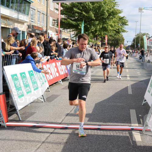 15.09.2024 - PSD Bank Halbmarathon Strokosch-Dieckow http://msf.ph/oto/7095739 15.09.2024 11:56:49 Ziel 1327, 1445, 1690, 1700, 1706, 1707, 1859, 1973, 2494, 2900 meine-sportfotos.de