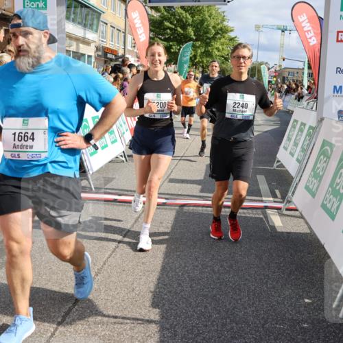 15.09.2024 - PSD Bank Halbmarathon Strokosch-Dieckow http://msf.ph/oto/7095741 15.09.2024 12:09:13 Ziel 1446, 1664, 1699, 1786, 1912, 1949, 2165, 2214, 2240, 2621, 2796, 2891, 2908, 3200 meine-sportfotos.de