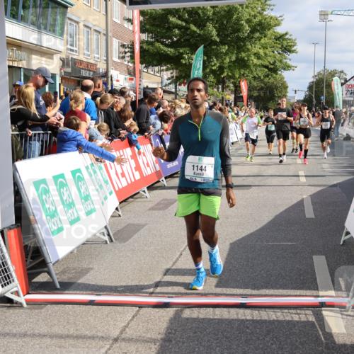 15.09.2024 - PSD Bank Halbmarathon Strokosch-Dieckow http://msf.ph/oto/7095768 15.09.2024 11:57:14 Ziel 787, 977, 980, 1144, 1325, 1508, 1526, 1584, 1753, 1935, 2021, 2054, 2292, 2333, 2388, 2780, 2879, 2922 meine-sportfotos.de