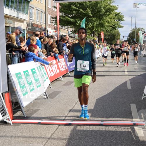 15.09.2024 - PSD Bank Halbmarathon Strokosch-Dieckow http://msf.ph/oto/7095771 15.09.2024 11:57:14 Ziel 787, 977, 980, 1144, 1325, 1508, 1526, 1584, 1753, 1935, 2021, 2054, 2292, 2333, 2388, 2780, 2879, 2922 meine-sportfotos.de