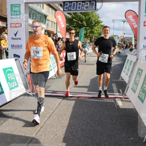 15.09.2024 - PSD Bank Halbmarathon Strokosch-Dieckow http://msf.ph/oto/7095772 15.09.2024 12:09:18 Ziel 1446, 1664, 1699, 1786, 1912, 1949, 2165, 2214, 2240, 2621, 2796, 2908, 3060, 3167, 3200 meine-sportfotos.de