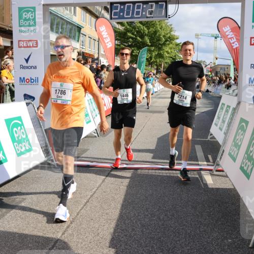 15.09.2024 - PSD Bank Halbmarathon Strokosch-Dieckow http://msf.ph/oto/7095774 15.09.2024 12:09:18 Ziel 1446, 1664, 1699, 1786, 1912, 1949, 2165, 2214, 2240, 2621, 2796, 2908, 3060, 3167, 3200 meine-sportfotos.de