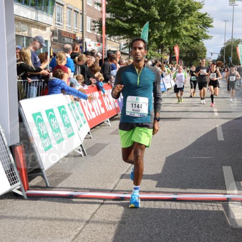 15.09.2024 - PSD Bank Halbmarathon Strokosch-Dieckow http://msf.ph/oto/7095776 15.09.2024 11:57:14 Ziel 787, 977, 980, 1144, 1325, 1508, 1526, 1584, 1753, 1935, 2021, 2054, 2292, 2333, 2388, 2780, 2879, 2922 meine-sportfotos.de