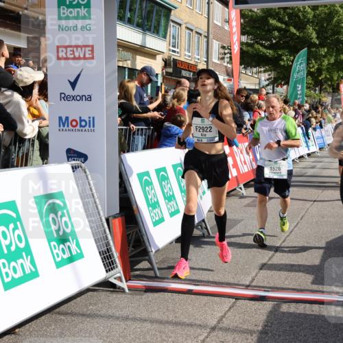15.09.2024 - PSD Bank Halbmarathon Strokosch-Dieckow http://msf.ph/oto/7095779 15.09.2024 11:57:17 Ziel 977, 980, 1144, 1325, 1451, 1508, 1526, 1584, 1753, 1935, 2021, 2054, 2080, 2292, 2333, 2388, 2922 meine-sportfotos.de
