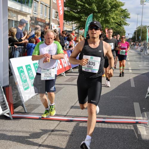 15.09.2024 - PSD Bank Halbmarathon Strokosch-Dieckow http://msf.ph/oto/7095784 15.09.2024 11:57:18 Ziel 977, 980, 1144, 1325, 1451, 1508, 1526, 1584, 1935, 2021, 2054, 2080, 2292, 2333, 2388, 2922 meine-sportfotos.de