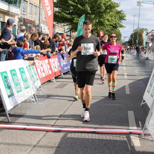 15.09.2024 - PSD Bank Halbmarathon Strokosch-Dieckow http://msf.ph/oto/7095794 15.09.2024 11:57:20 Ziel 977, 980, 1144, 1325, 1451, 1508, 1526, 1935, 2021, 2054, 2080, 2646, 2922 meine-sportfotos.de