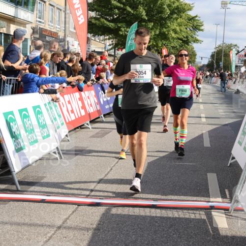 15.09.2024 - PSD Bank Halbmarathon Strokosch-Dieckow http://msf.ph/oto/7095795 15.09.2024 11:57:20 Ziel 977, 980, 1144, 1325, 1451, 1508, 1526, 1935, 2021, 2054, 2080, 2646, 2922 meine-sportfotos.de