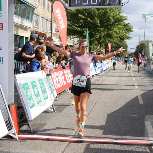 15.09.2024 - PSD Bank Halbmarathon Strokosch-Dieckow http://msf.ph/oto/7095820 15.09.2024 11:57:32 Ziel 971, 977, 980, 1451, 2054, 2080, 2510, 2646, 2836 meine-sportfotos.de