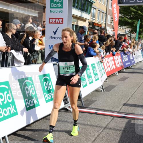 15.09.2024 - PSD Bank Halbmarathon Strokosch-Dieckow http://msf.ph/oto/7095840 15.09.2024 11:57:34 Ziel 971, 1451, 2080, 2141, 2510, 2646, 2836 meine-sportfotos.de