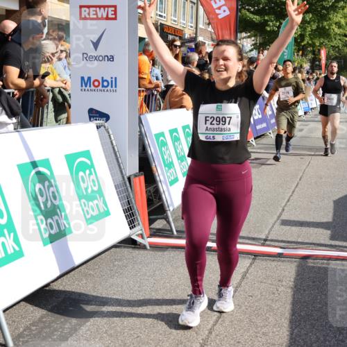 15.09.2024 - PSD Bank Halbmarathon Strokosch-Dieckow http://msf.ph/oto/7095861 15.09.2024 12:09:37 Ziel 1966, 1994, 2132, 2179, 2408, 2437, 2868, 2997, 3167, 3526 meine-sportfotos.de